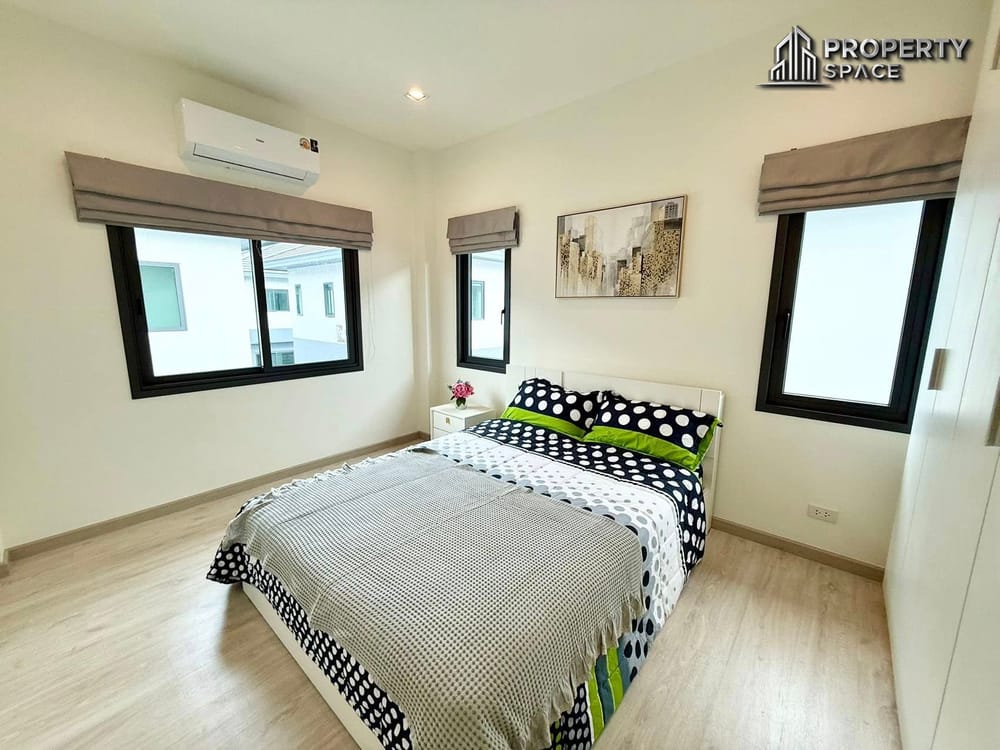 Modern 3 Bedroom House in Patta Element In East Pattaya For Rent Image 12