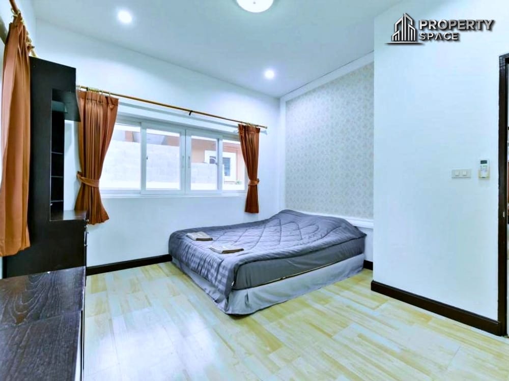 Spacious 3-Bedroom Family Home with Private Swimming Pool In Pattaya For Rent Image 11