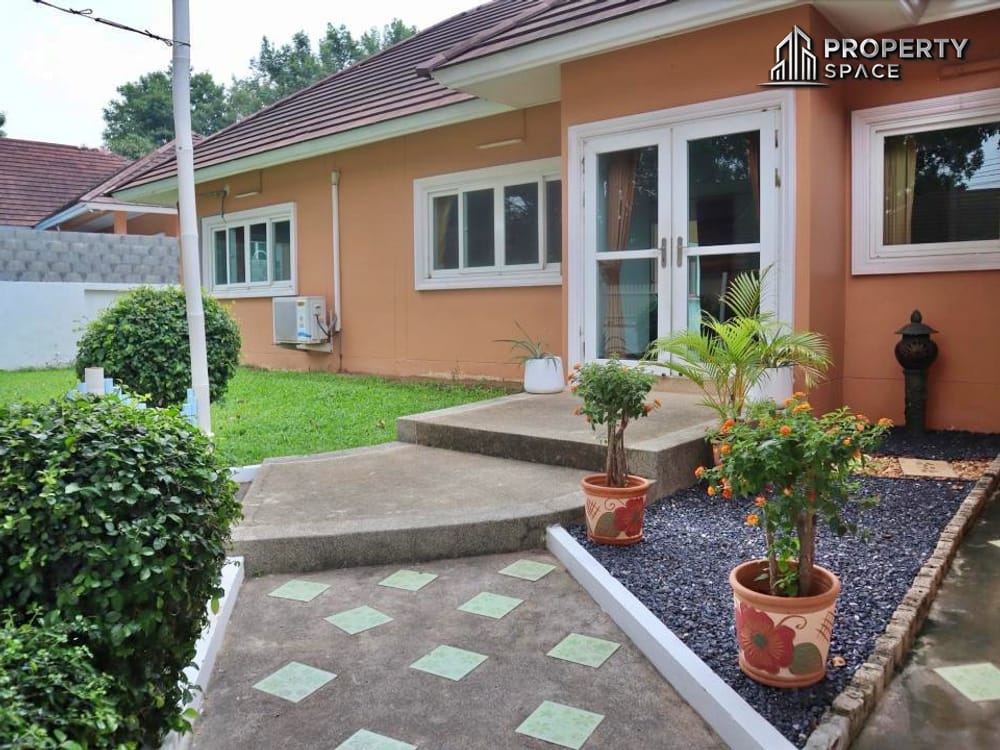 Spacious 3-Bedroom Family Home with Private Swimming Pool In Pattaya For Rent Image 13