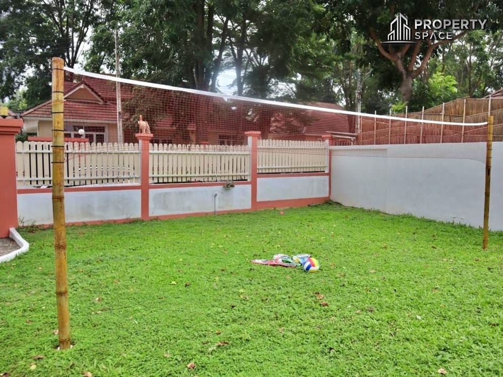 Spacious 3-Bedroom Family Home with Private Swimming Pool In Pattaya For Rent Image 18