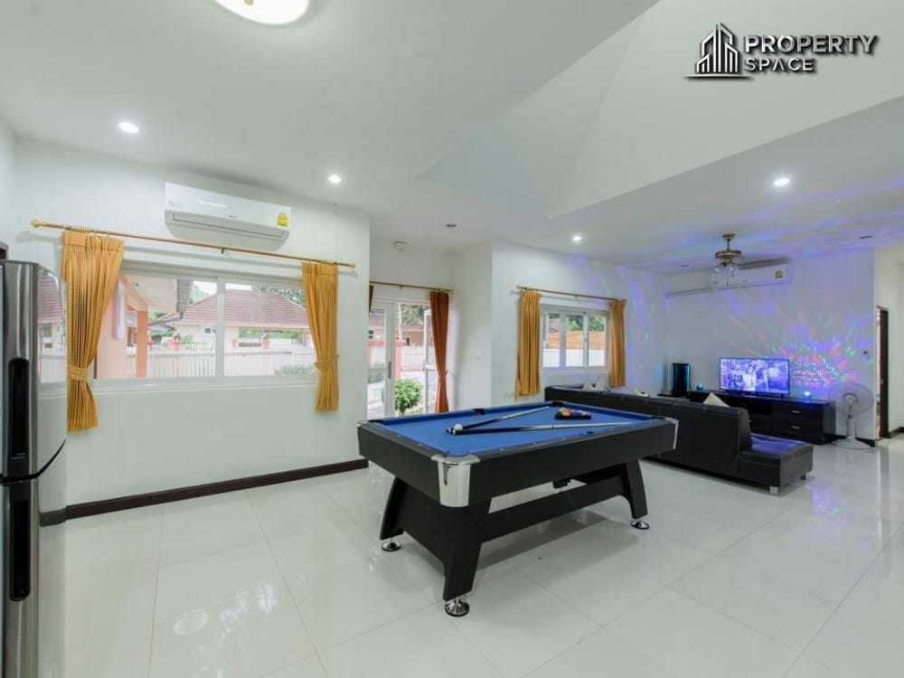 Spacious 3-Bedroom Family Home with Private Swimming Pool In Pattaya For Rent Image 6