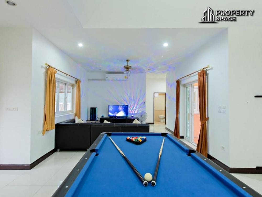 Spacious 3-Bedroom Family Home with Private Swimming Pool In Pattaya For Rent Image 6