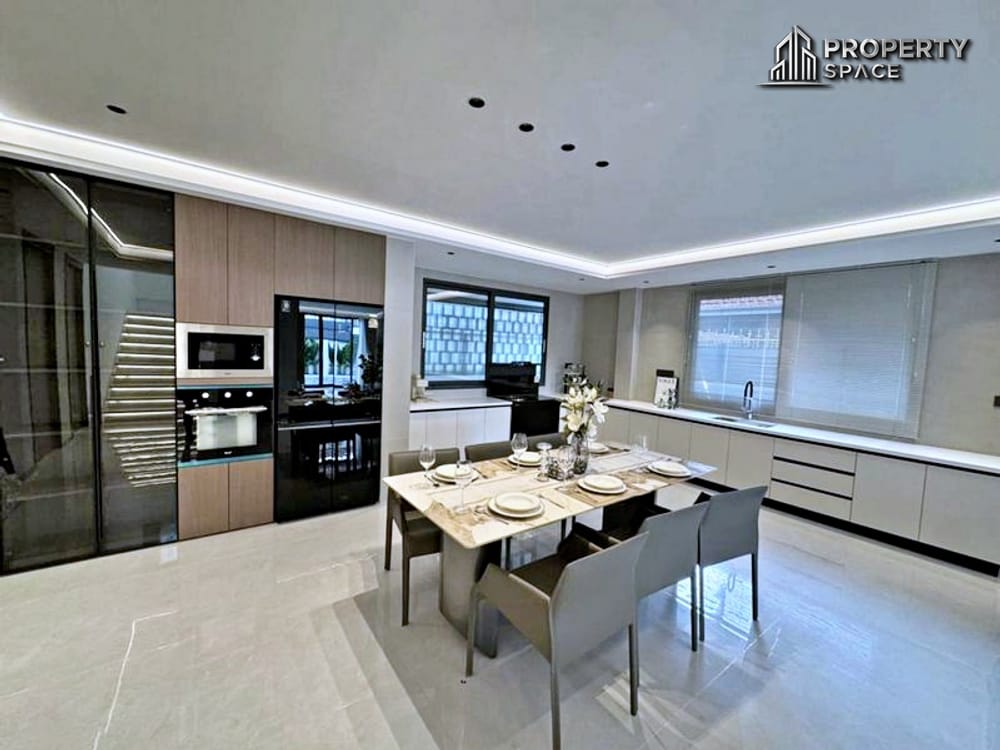 Brand New 6-Bedroom Modern Pool Villa in Thepprasit, Pattaya – Prime Location For Sale Image 6