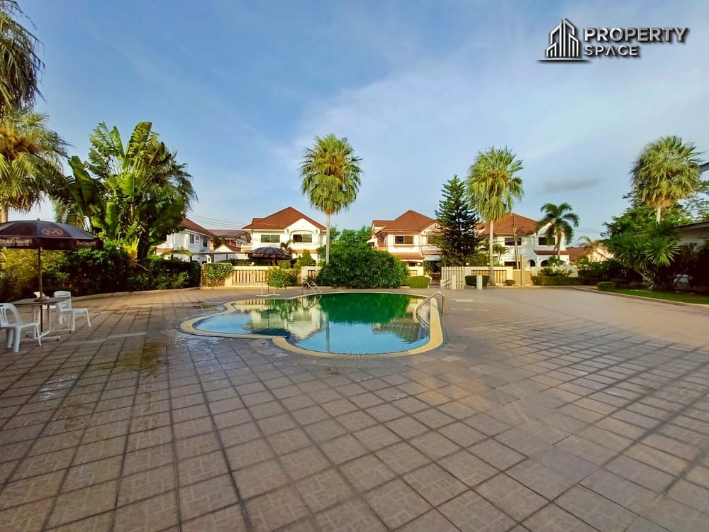 4-Bedroom Single Detached House in Soi Siam Country Club East Pattaya For Sale Image 34