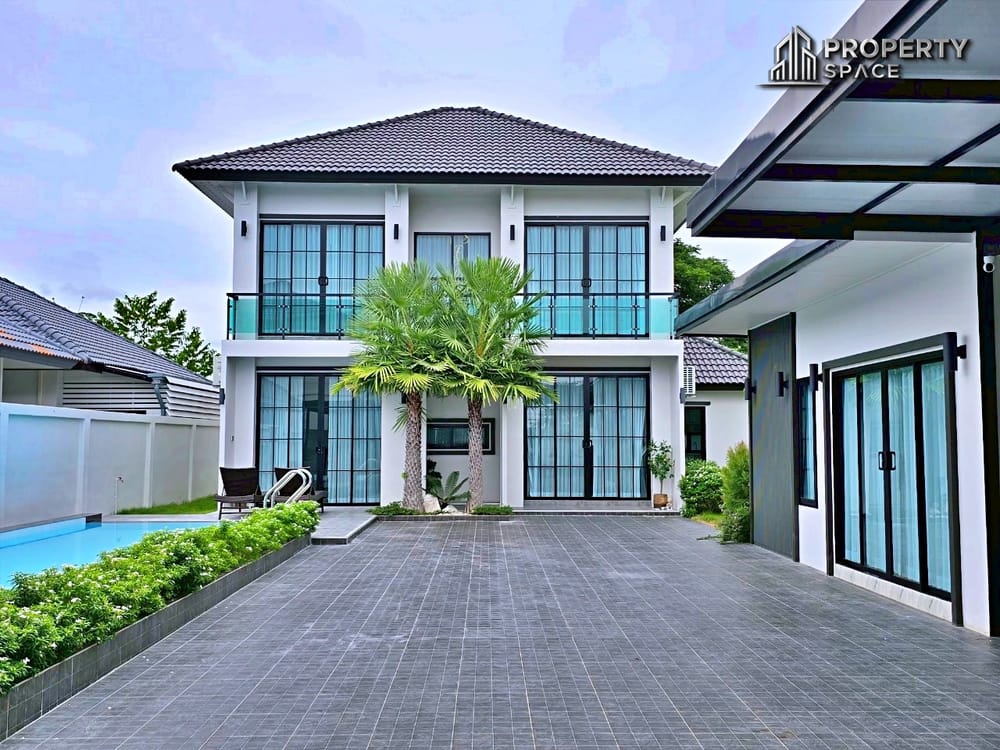 Brand New 2-Storey 5 Bedroom Luxury Pool Villa In East Pattaya For Sale Image 1