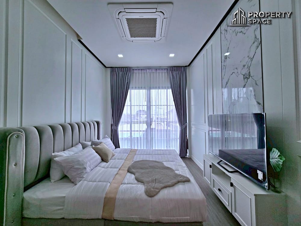 Brand New 2-Storey 5 Bedroom Luxury Pool Villa In East Pattaya For Sale Image 28