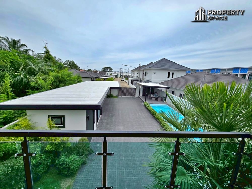 Brand New 2-Storey 5 Bedroom Luxury Pool Villa In East Pattaya For Sale Image 27