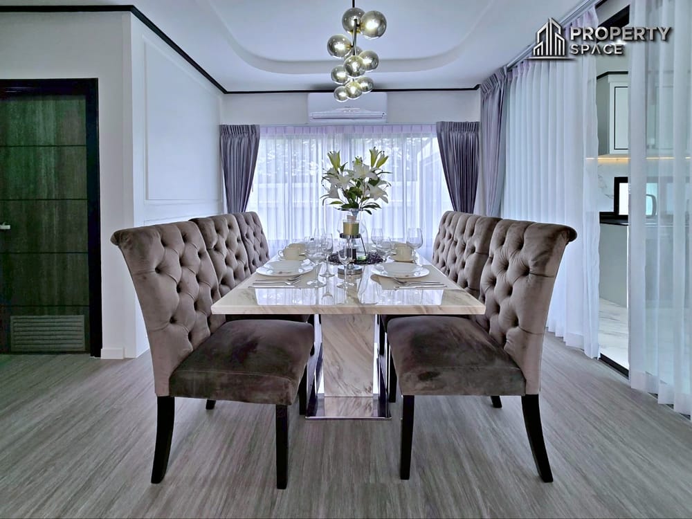 Brand New 2-Storey 5 Bedroom Luxury Pool Villa In East Pattaya For Sale Image 7