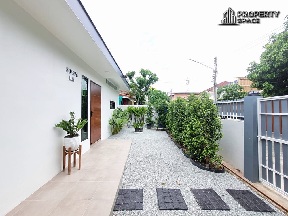 Brand New 3 Bedroom Modern House in Soi Noen Plubwan East Pattaya For Rent Image 6