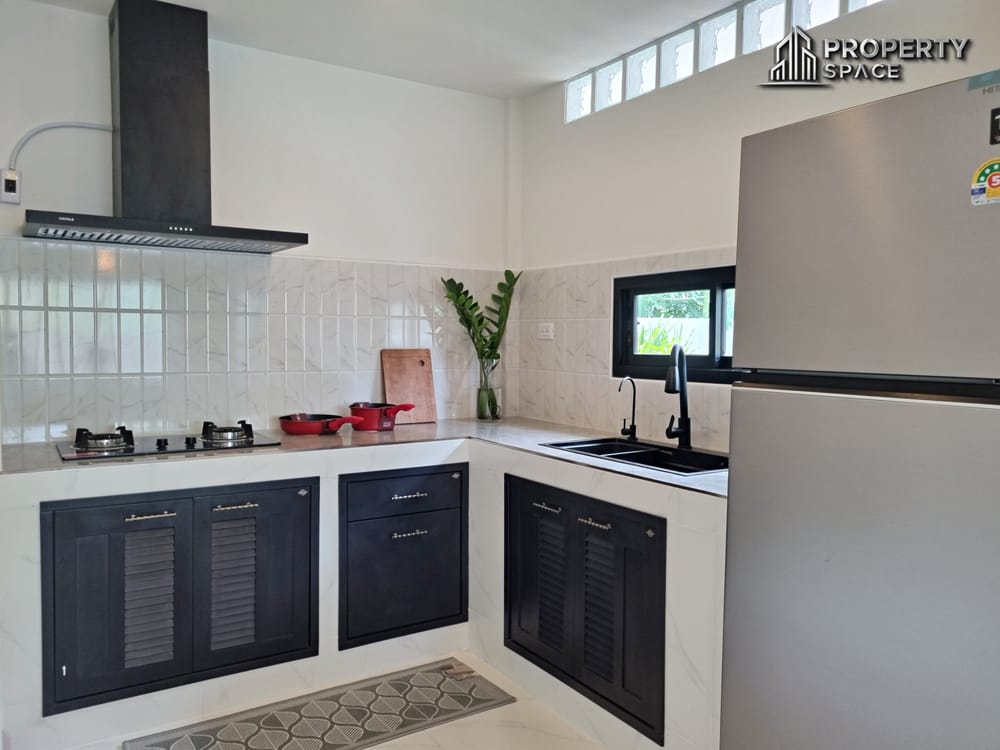 Brand New 3 Bedroom Modern House in Soi Noen Plubwan East Pattaya For Rent Image 15