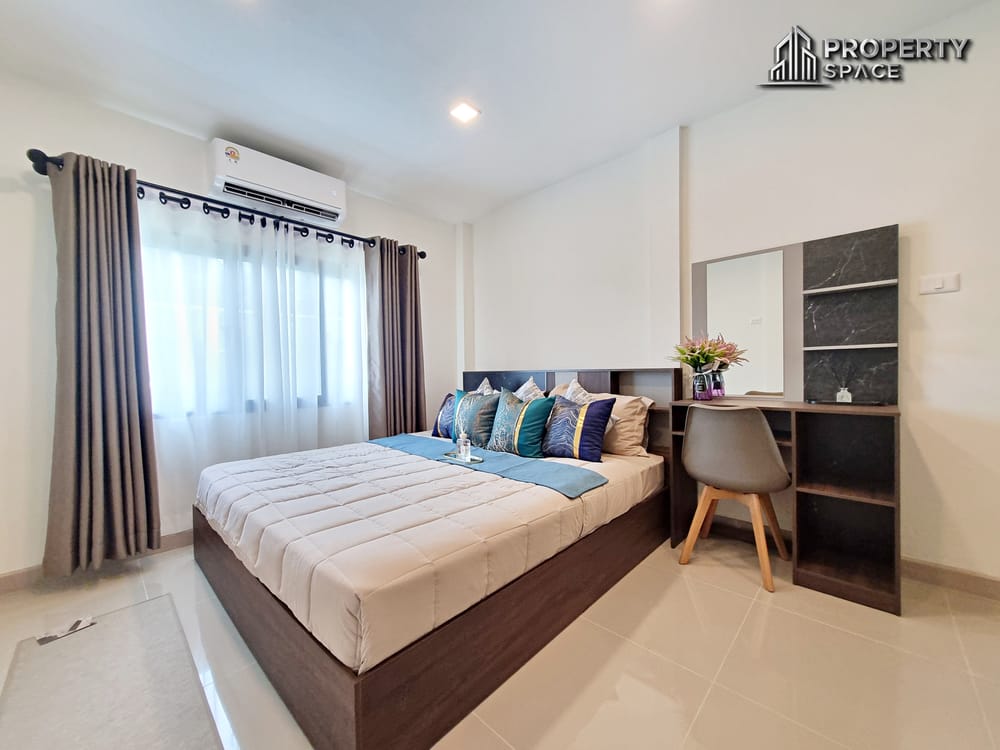 Brand New 3 Bedroom Modern House in Soi Noen Plubwan East Pattaya For Rent Image 20