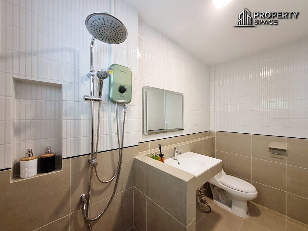 Brand New 3 Bedroom Modern House in Soi Noen Plubwan East Pattaya For Rent Image 22