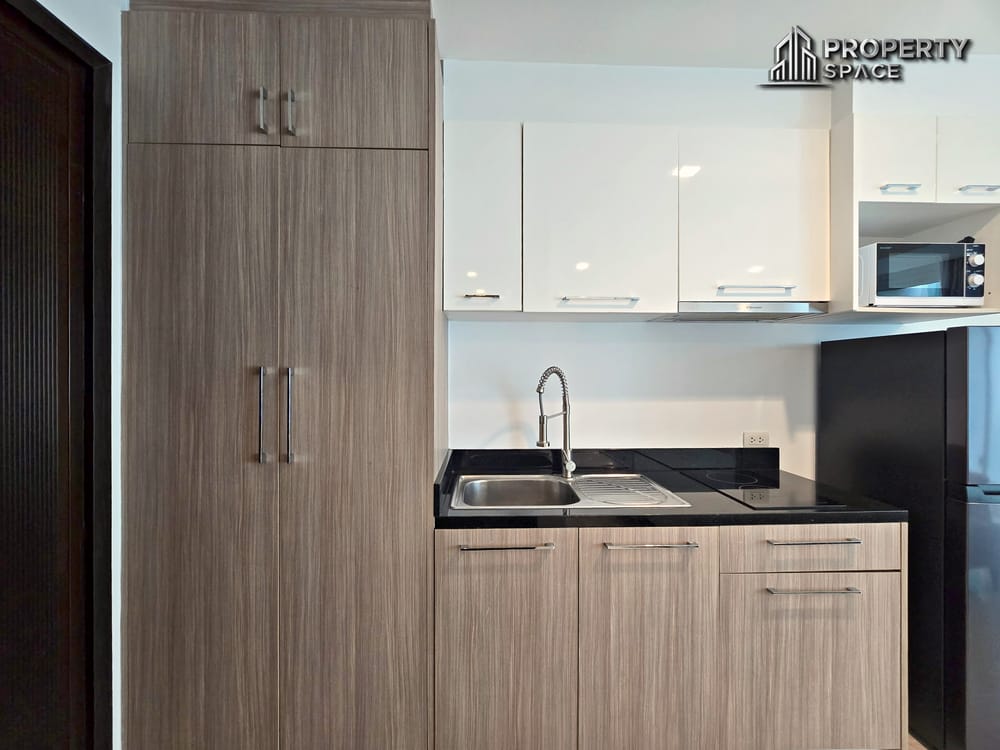 Modern Studio Unit for Sale in The Elegance Condo, Pratumnak Hill Image 9