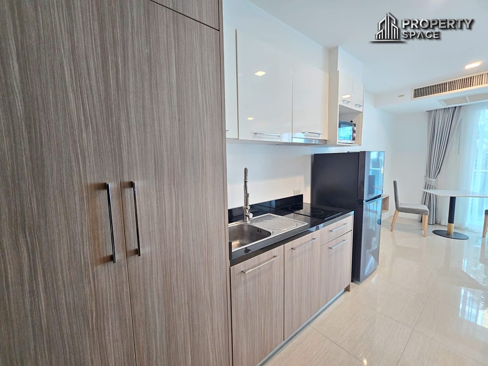 Modern Studio Unit for Sale in The Elegance Condo, Pratumnak Hill Image 10