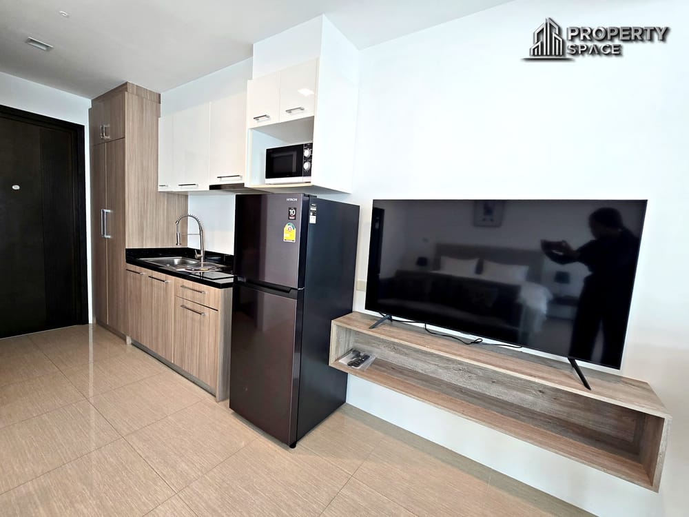 Modern Studio Unit for Sale in The Elegance Condo, Pratumnak Hill Image 8