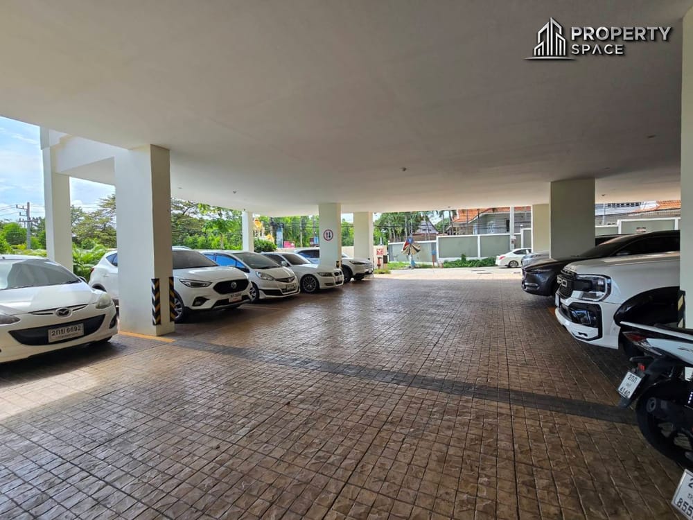 Modern Studio Unit for Sale in The Elegance Condo, Pratumnak Hill Image 16