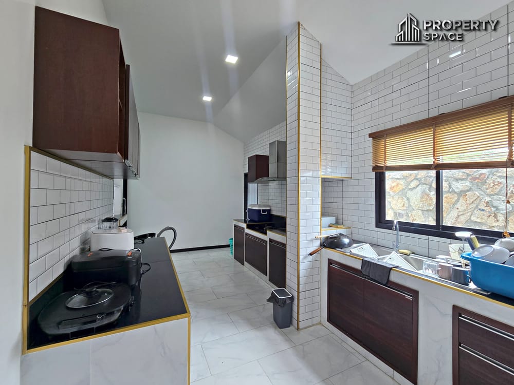 Nordic Style 3-Bedroom Pool Villa At Mabprachan Lake East Pattaya For Rent  Image 12