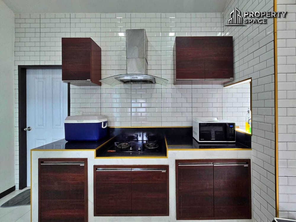 Nordic Style 3-Bedroom Pool Villa At Mabprachan Lake East Pattaya For Rent  Image 11