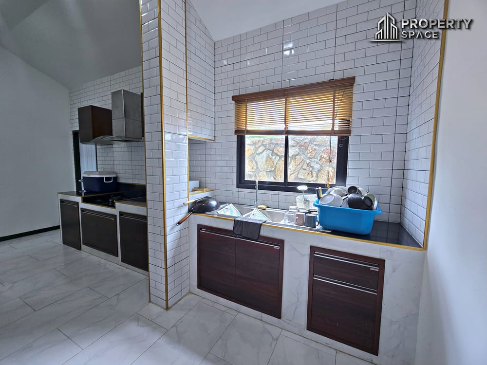 Nordic Style 3-Bedroom Pool Villa At Mabprachan Lake East Pattaya For Rent  Image 13
