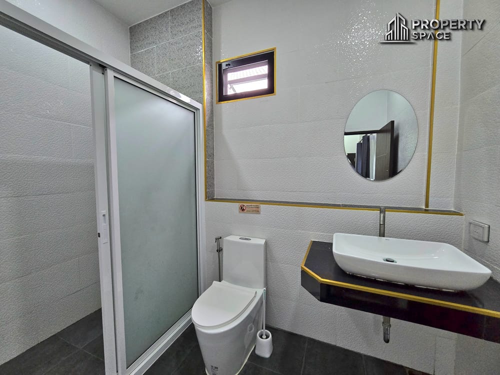 Nordic Style 3-Bedroom Pool Villa At Mabprachan Lake East Pattaya For Rent  Image 22