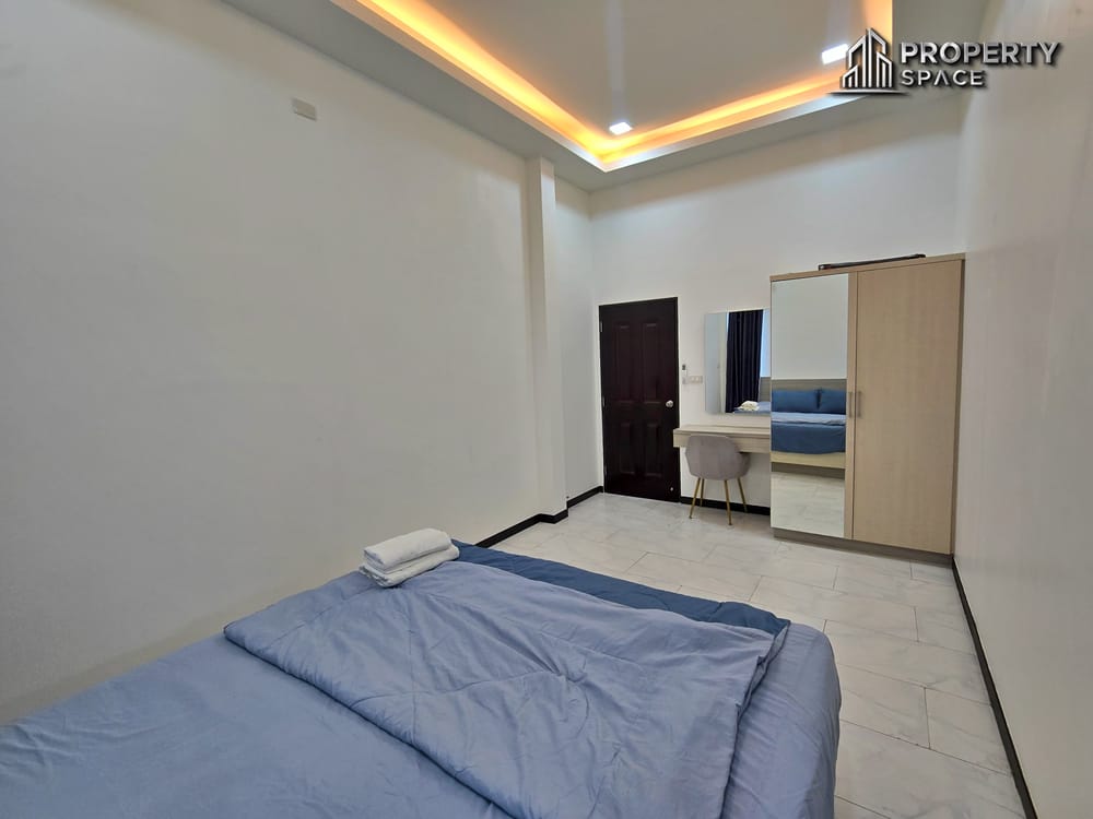 Nordic Style 3-Bedroom Pool Villa At Mabprachan Lake East Pattaya For Rent  Image 25