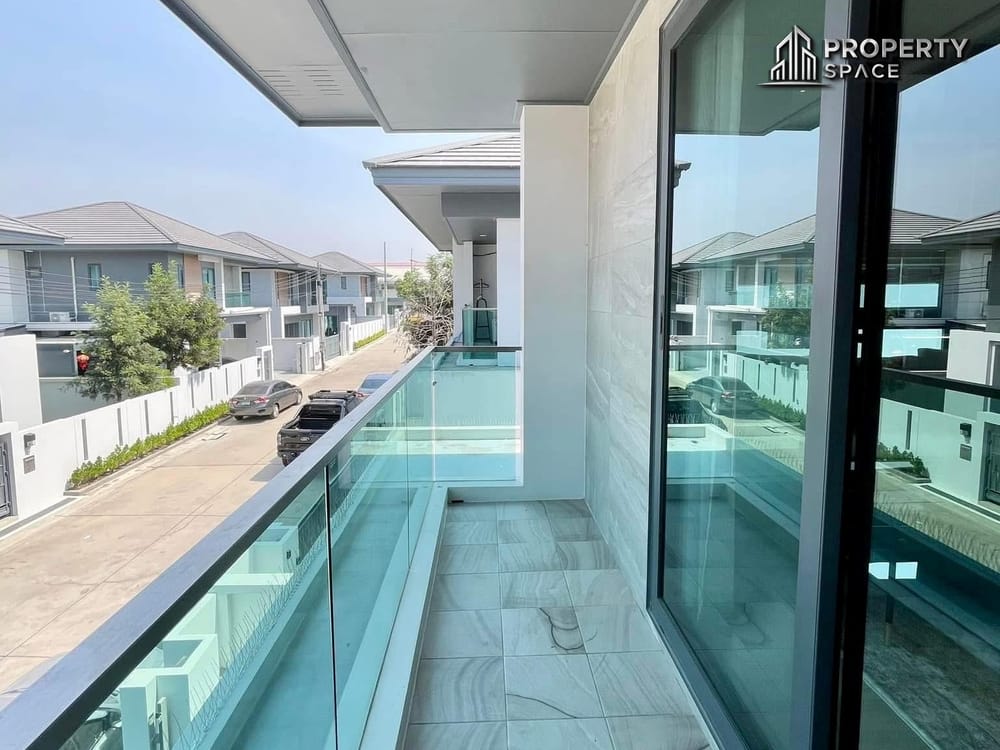 3-Bedroom Modern House In Soi Siam Country Club Pattaya For Sale Image 18