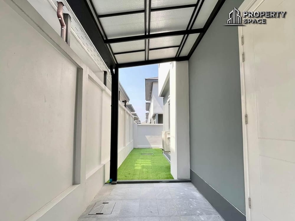 3-Bedroom Modern House In Soi Siam Country Club Pattaya For Sale Image 23