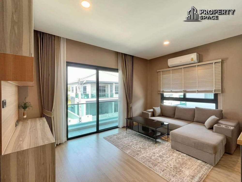 3-Bedroom Modern House In Soi Siam Country Club Pattaya For Sale Image 10