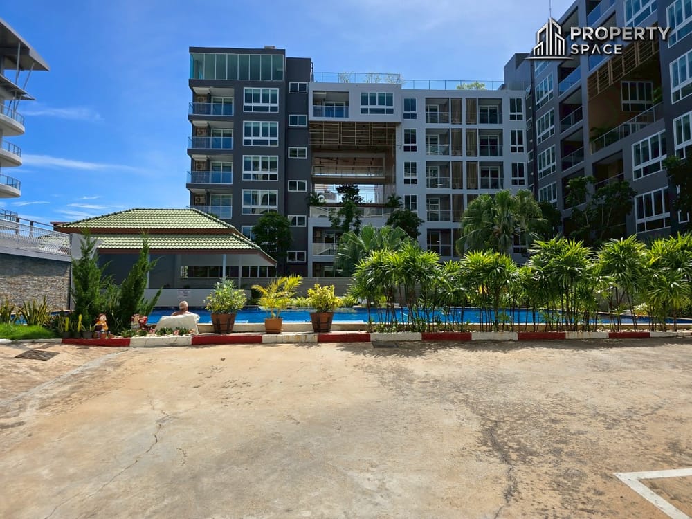 Modern 1-Bedroom Unit at Tudor Court Pratumnak Prime Location For Sale Image 14