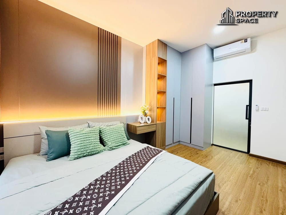 Brand New Modern Luxury 3 Bedroom Pool Villa in East Pattaya For Sale Image 25