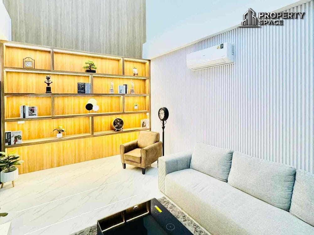 Brand New Modern Luxury 3 Bedroom Pool Villa in East Pattaya For Sale Image 7