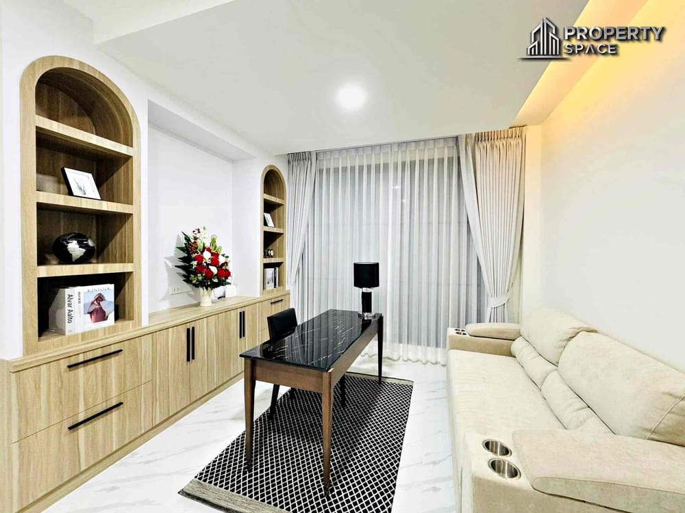 Brand New Modern Luxury 3 Bedroom Pool Villa in East Pattaya For Sale Image 6