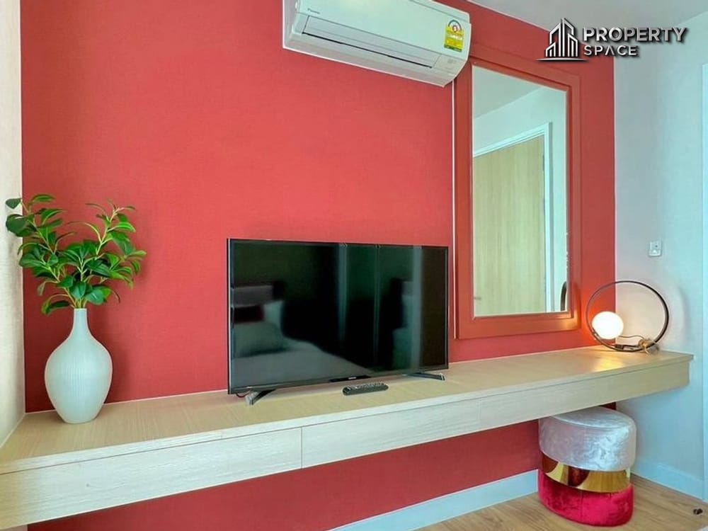 Sea View 2-Bedroom Spacious Condo at Grand Caribbean Condo Pattaya For Rent Image 14
