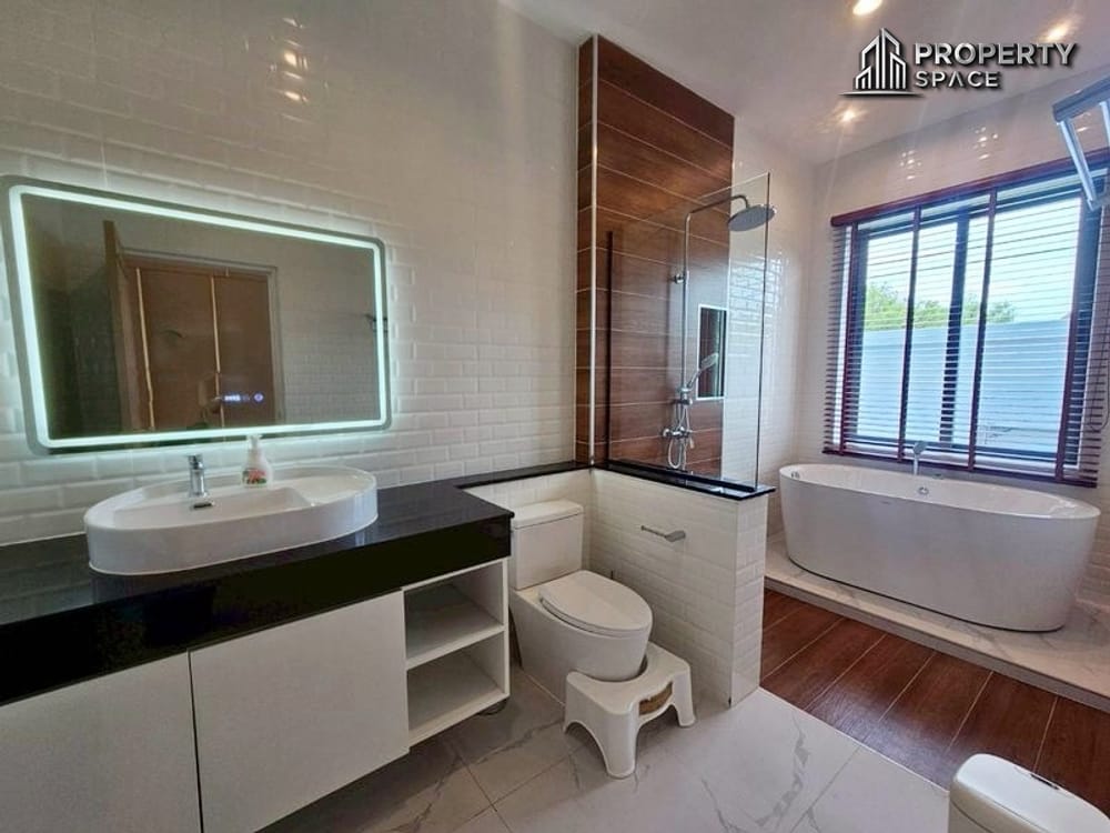 Modern 3 Bedroom Pool Villa Near Mabprachan Lake Pattaya For Rent Image 11
