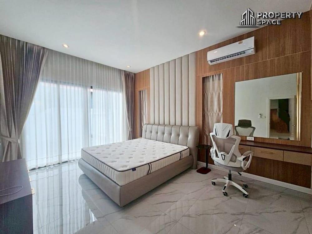 Modern 3 Bedroom Pool Villa Near Mabprachan Lake Pattaya For Rent Image 8