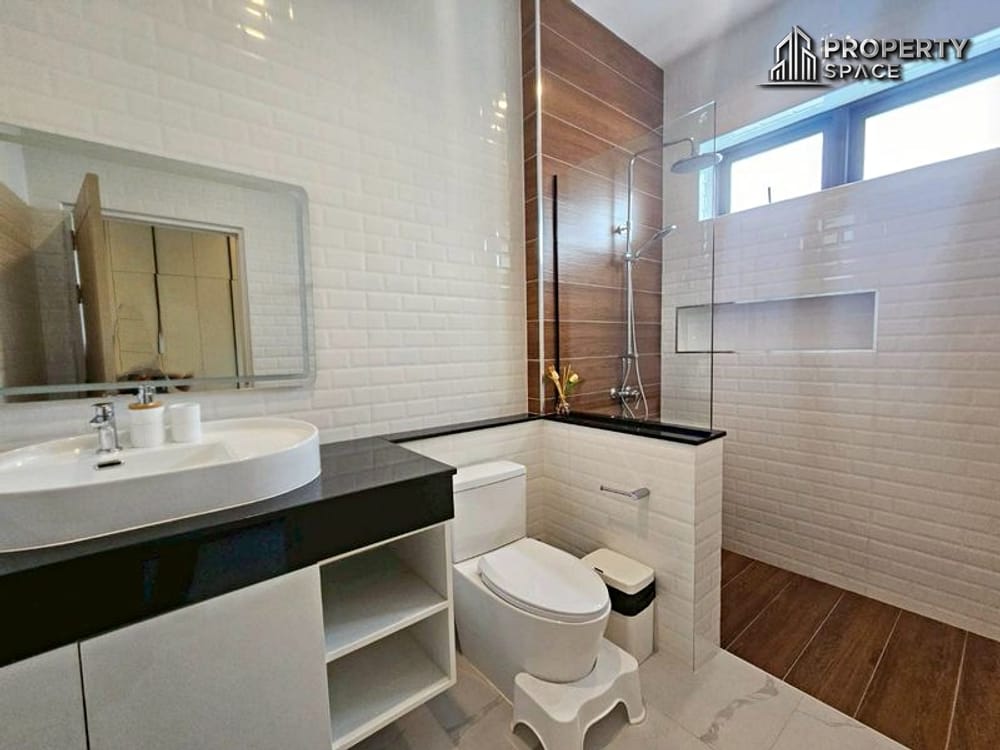 Modern 3 Bedroom Pool Villa Near Mabprachan Lake Pattaya For Rent Image 17