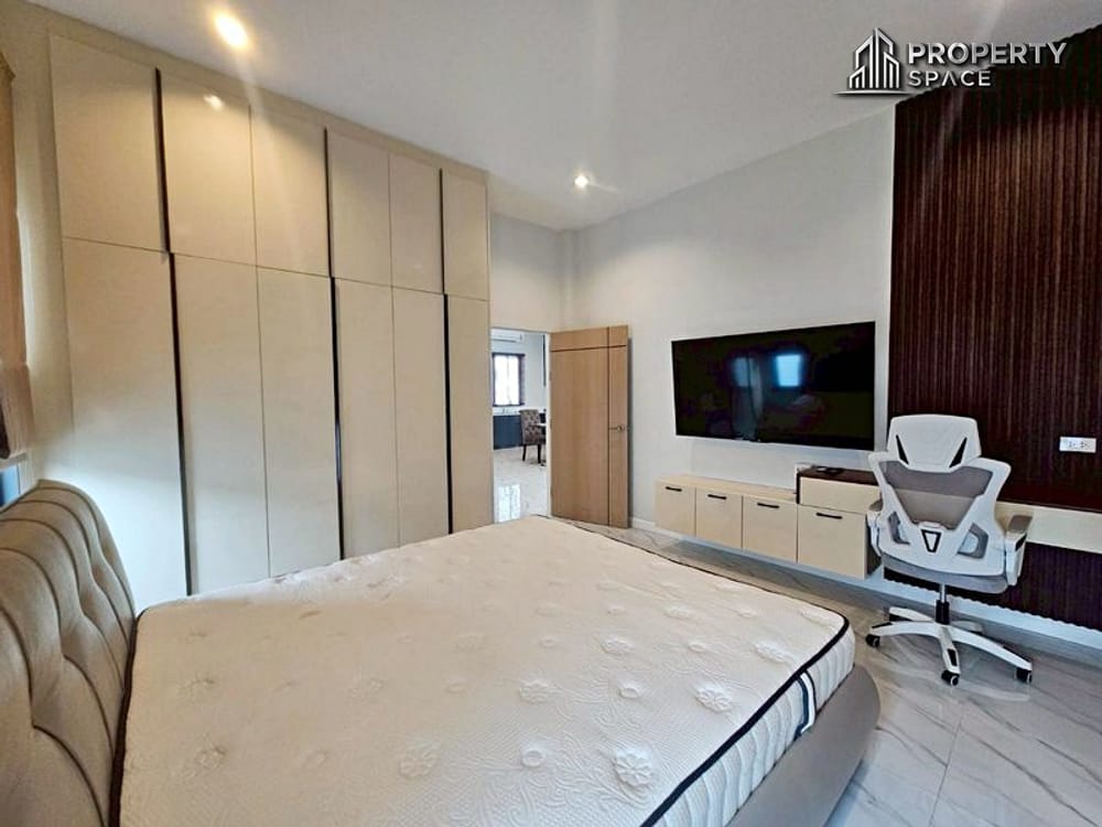 Modern 3 Bedroom Pool Villa Near Mabprachan Lake Pattaya For Rent Image 10