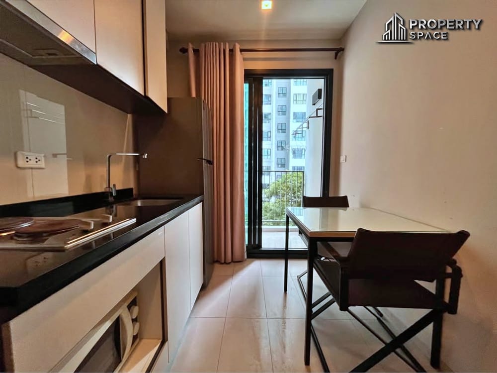 Prime Location 1-Bedroom In The Base Condo Central Pattaya For Rent Image 7
