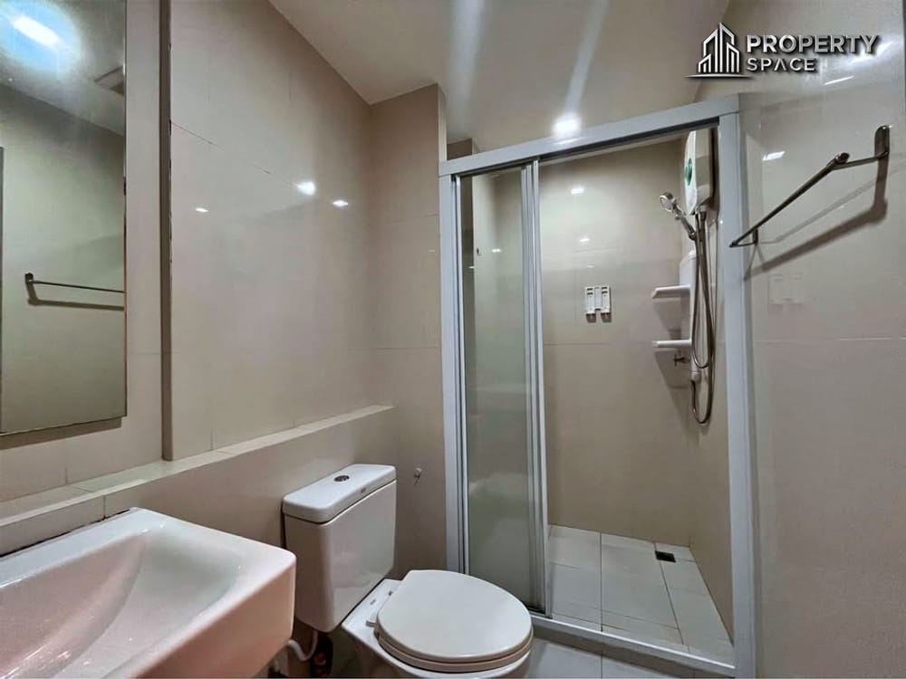 Prime Location 1-Bedroom In The Base Condo Central Pattaya For Rent Image 10