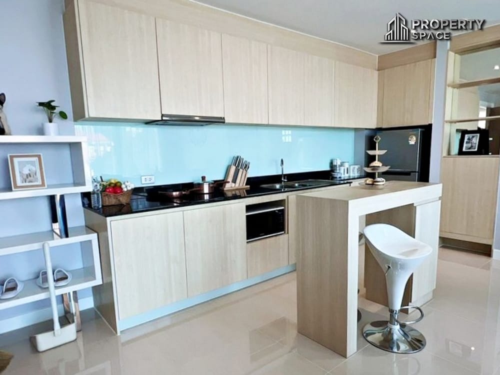 Spacious 2-Bedroom (FQ) at Grand Caribbean Condo Resort Pattaya For Sale Image 6