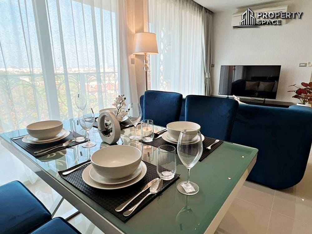 Spacious 2-Bedroom (FQ) at Grand Caribbean Condo Resort Pattaya For Sale Image 5
