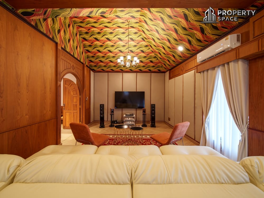 Luxurious Thai Style 3-Bedroom Pool Villa With Spacious Interiors In East Pattaya For Sale Image 14