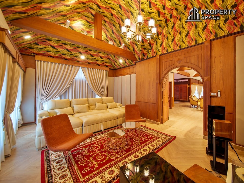 Luxurious Thai Style 3-Bedroom Pool Villa With Spacious Interiors In East Pattaya For Sale Image 13
