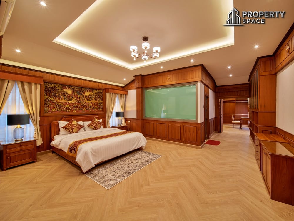 Luxurious Thai Style 3-Bedroom Pool Villa With Spacious Interiors In East Pattaya For Sale Image 15