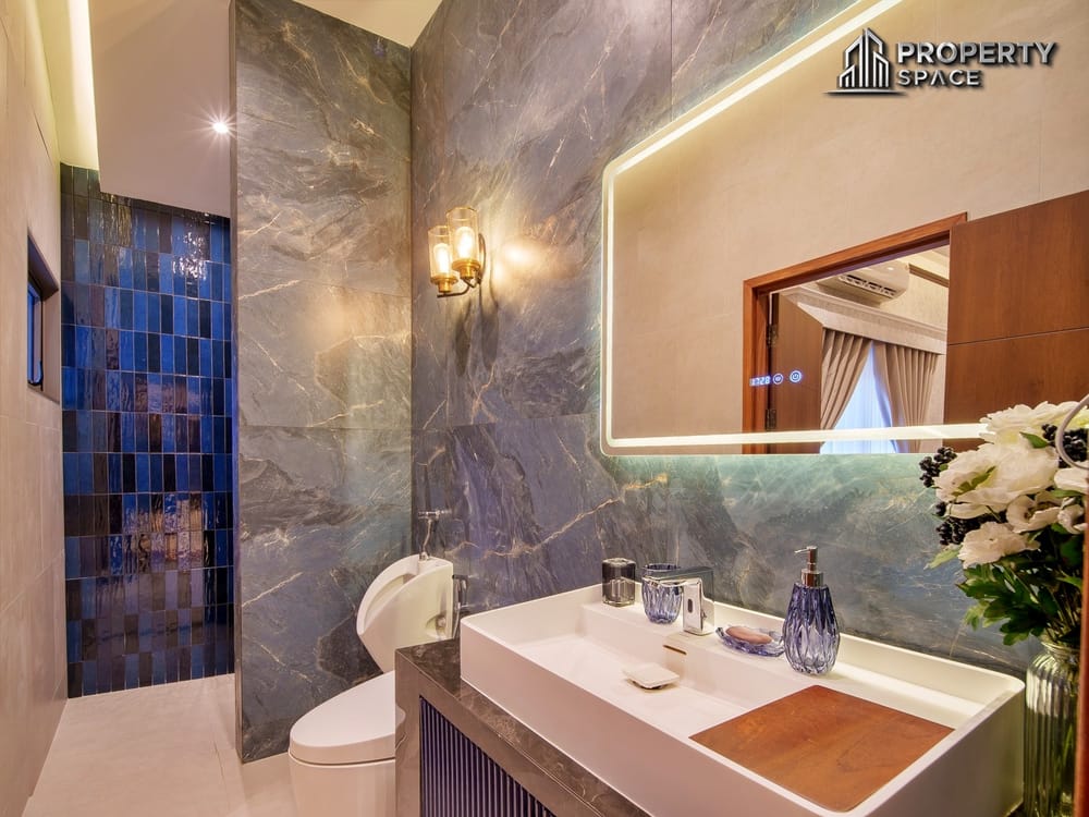 Luxurious Thai Style 3-Bedroom Pool Villa With Spacious Interiors In East Pattaya For Sale Image 21