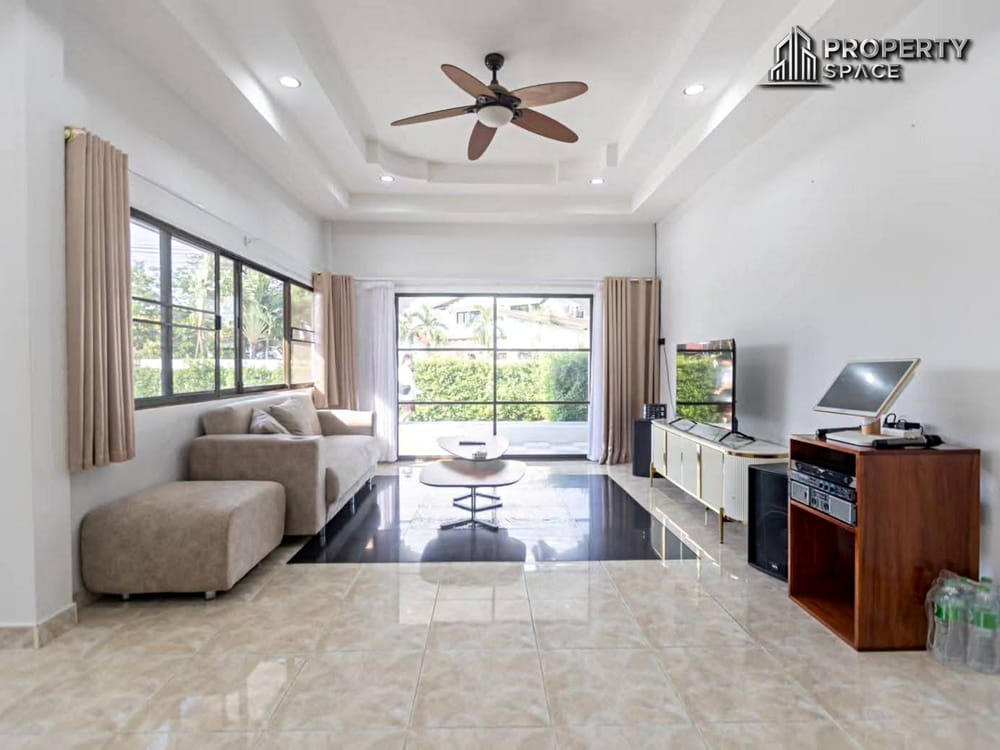Pet Friendly Modern 4 Bedroom Pool Villa in Mabprachan East Pattaya For Rent Image 6