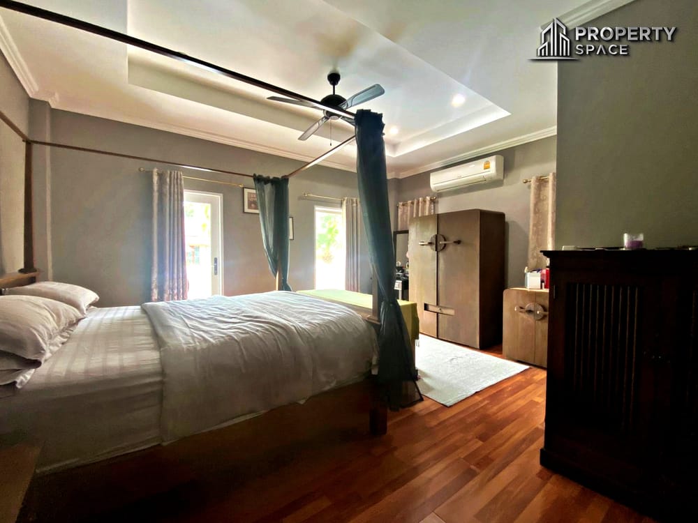 Chaiyapruek 2 Pattaya Spacious Corner 3-Bedroom House with Private Pool At For Sale Image 11