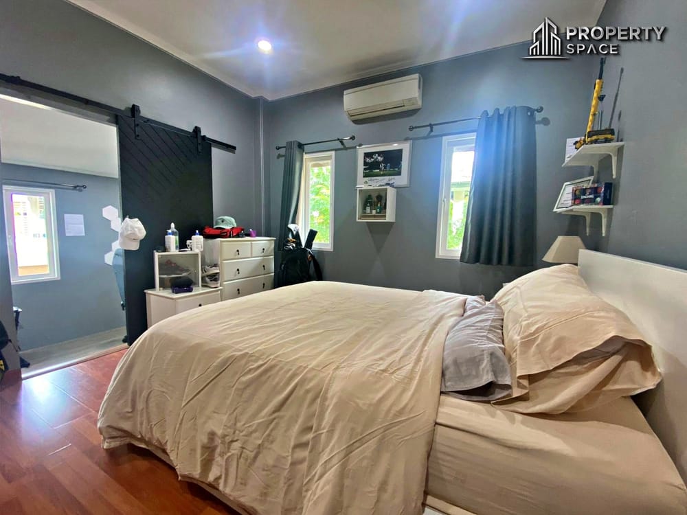 Chaiyapruek 2 Pattaya Spacious Corner 3-Bedroom House with Private Pool At For Sale Image 12
