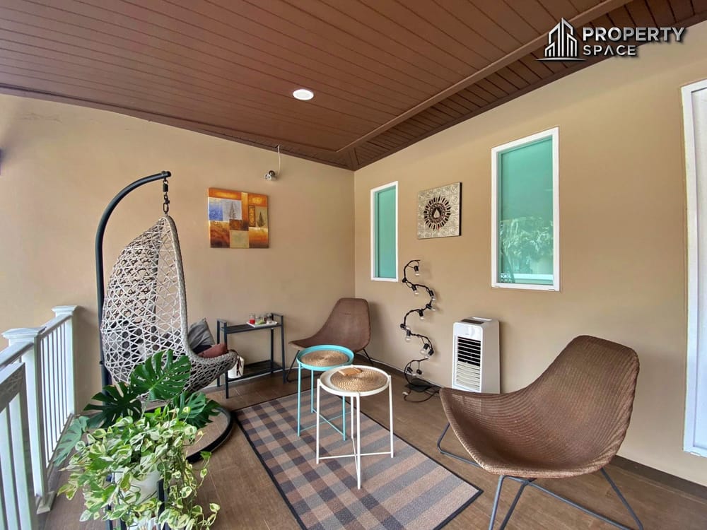 Chaiyapruek 2 Pattaya Spacious Corner 3-Bedroom House with Private Pool At For Sale Image 5