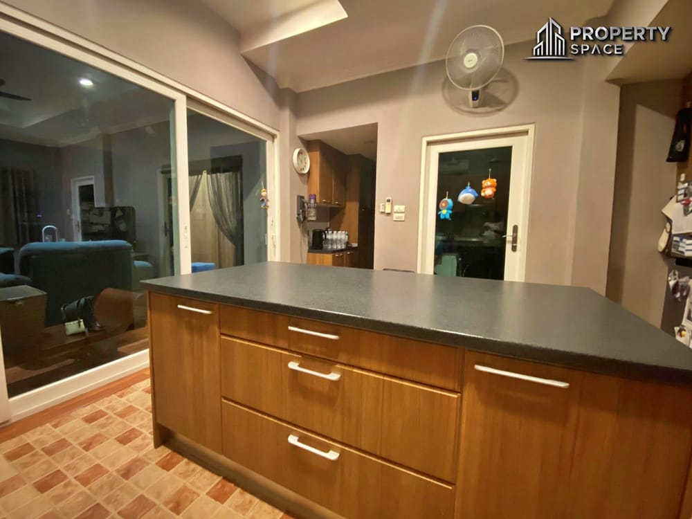 Chaiyapruek 2 Pattaya Spacious Corner 3-Bedroom House with Private Pool At For Sale Image 10